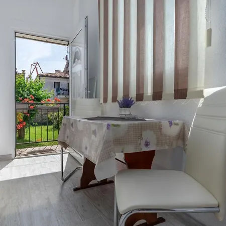 Smaila 1729 Apartmán Pula