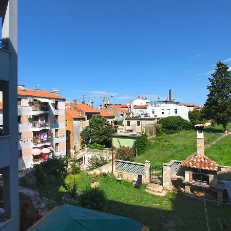 Smaila 1729 Apartmán Pula