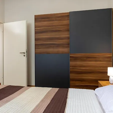 Smaila 1729 Apartament