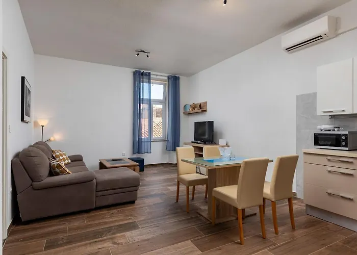 Smaila 1729 Apartamento Pula